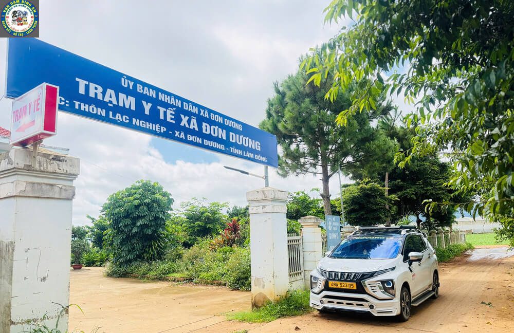 Taxi Tu Tra Đơn Dương Đi Tham Quan: Cung Đường Farm Sữa, Vườn Dâu & Chùa Vàng Trạm Y Tế xã Đơn Dương và taxi