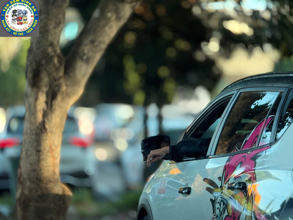 Taxi sân bay Liên Khương là dịch vụ đưa đón hành khách chuyên nghiệp từ sân bay về Đà Lạt, Đức Trọng và các khu vực lân cận. Xe luôn sẵn 24/24, đón đúng giờ, tài xế thân thiện, hỗ trợ hành lý và đảm bảo chuyến đi an toàn, thoải mái.