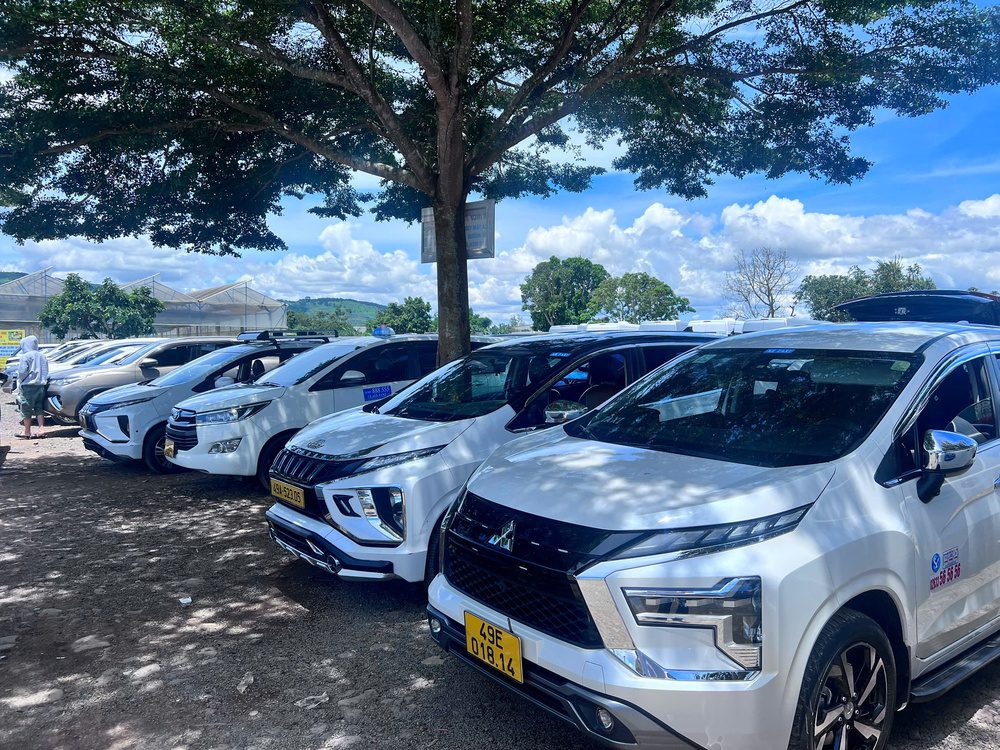Đội xe Taxi Đức Trọng Đà Lạt tại Ninh Gia Đội xe taxi 4 chỗ và 7 chỗ phục vụ các lộ trình từ Ninh Gia Đức Trọng