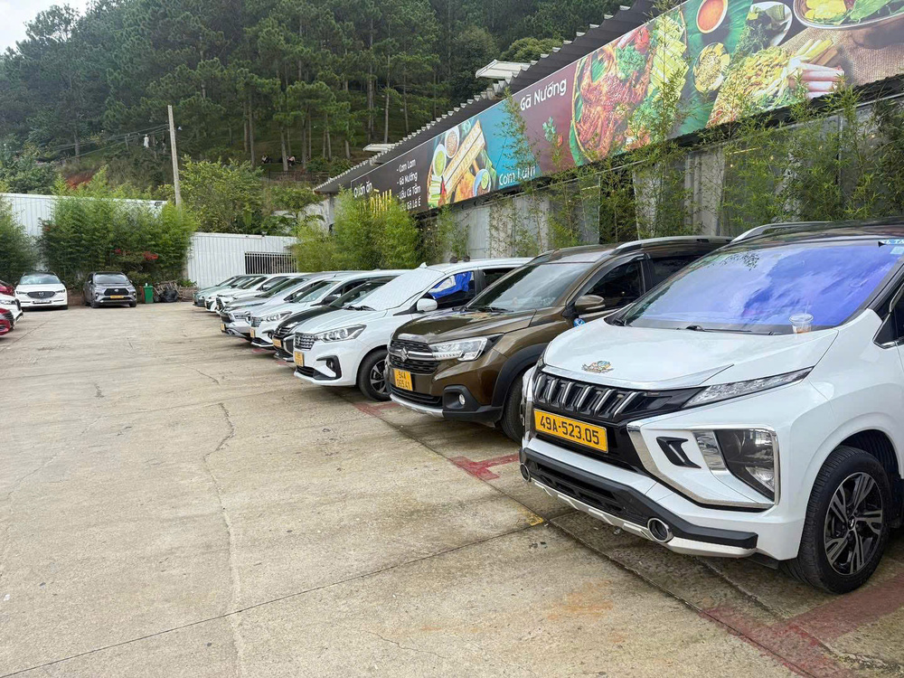 Đội xe taxi Ninh Gia Đức Trọng Lâm Đồng sẵn sàng phục vụ đi sân bay Liên Khương 24/7