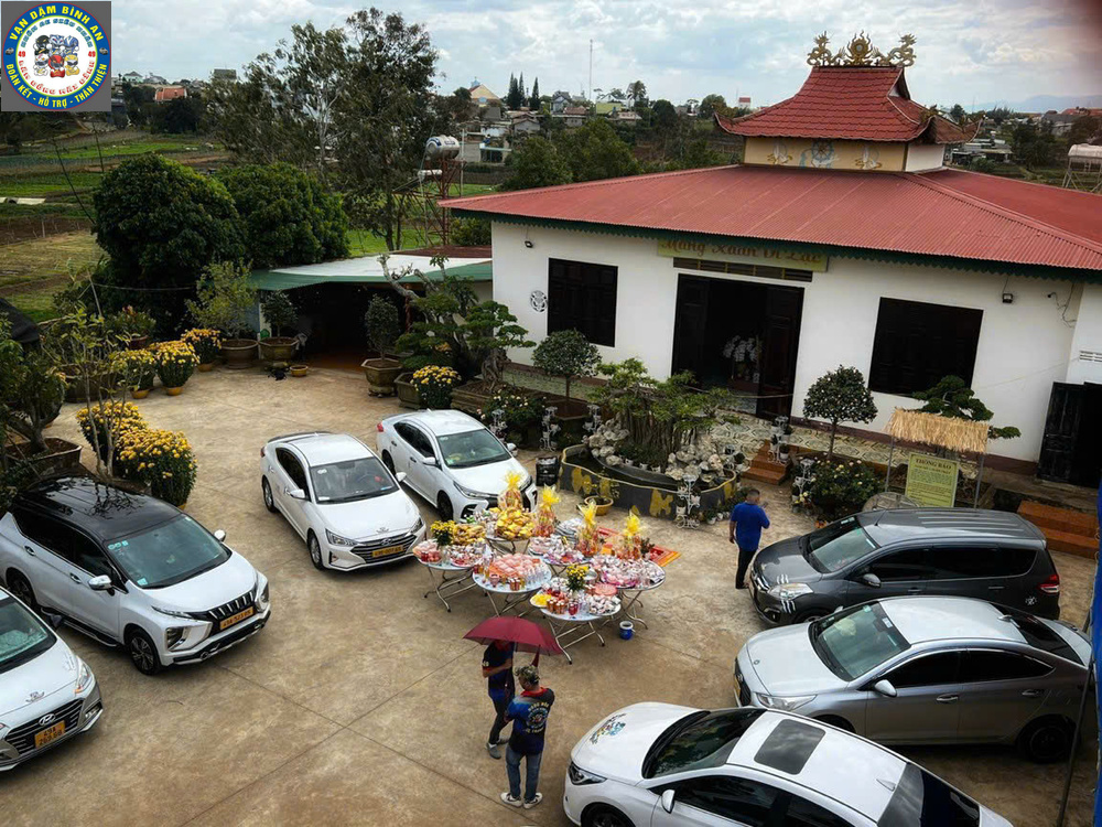 Taxi Phi Nôm chuyên đưa đón sân bay Liên Khương, hỗ trợ đặt xe nhanh, tài xế nhiều kinh nghiệm, phục vụ chuyên nghiệp.