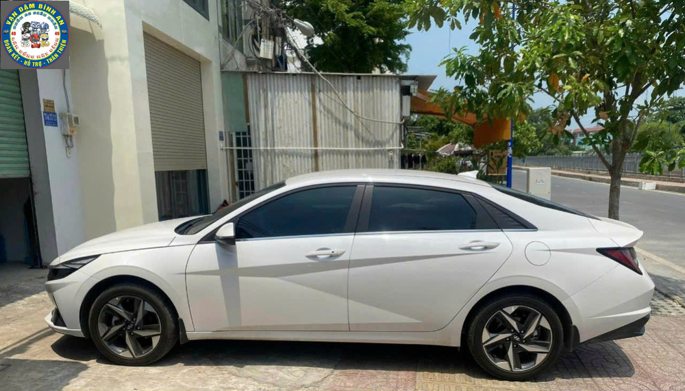 Taxi Phi Nôm đi Đà Lạt giá rẻ, xe sạch đẹp, tài xế rành đường, hỗ trợ đón trả tận nơi theo yêu cầu.