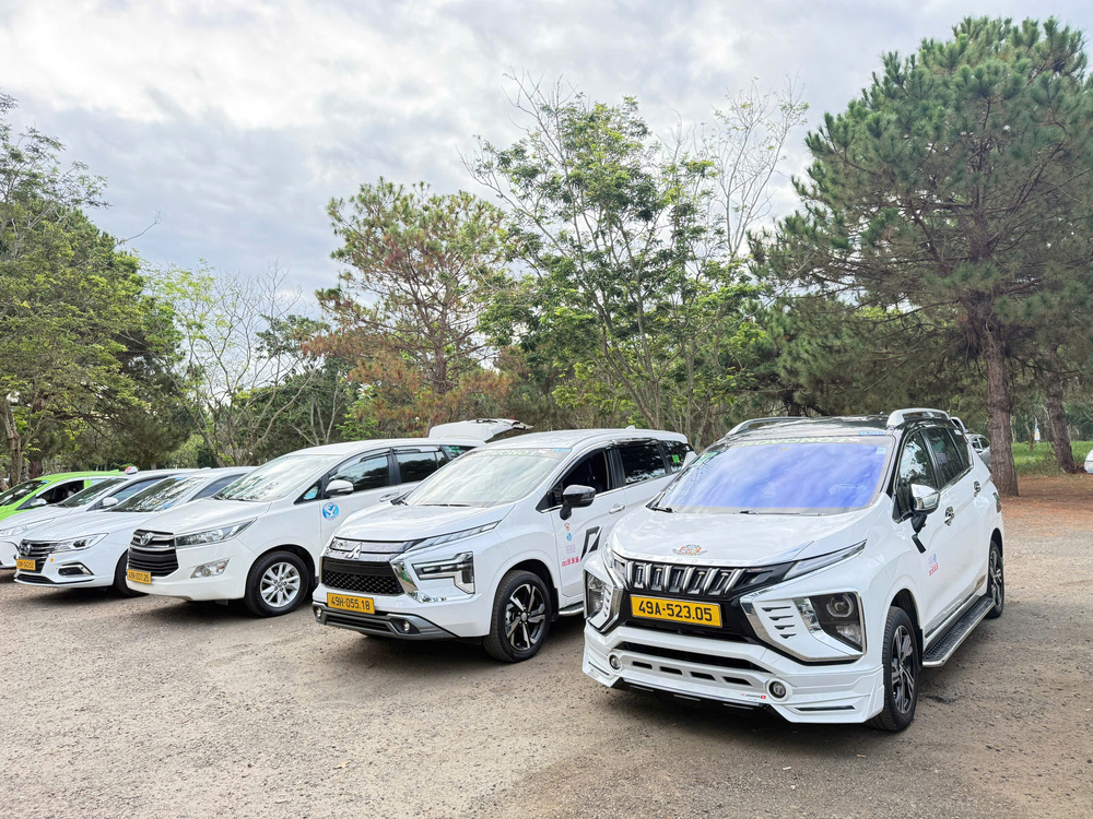 Khách du lịch đặt taxi Đức Trọng đi Đà Lạt.